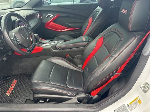 Used 2020 Chevrolet Camaro SS image 10