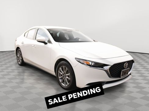 Used 2025 MAZDA MAZDA3 s FWD image 1