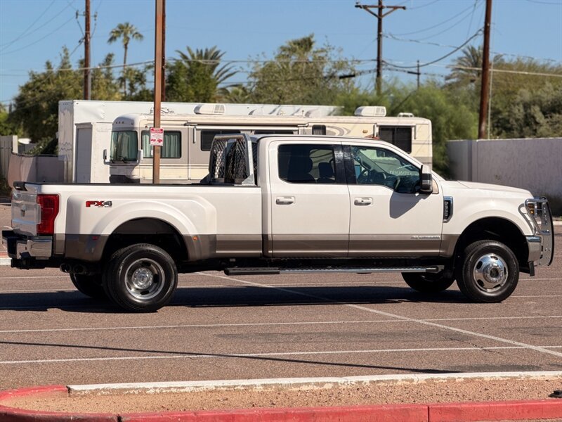 Used 2019 Ford F350 Lariat w/ Lariat Ultimate Package AWD/4WD image 4