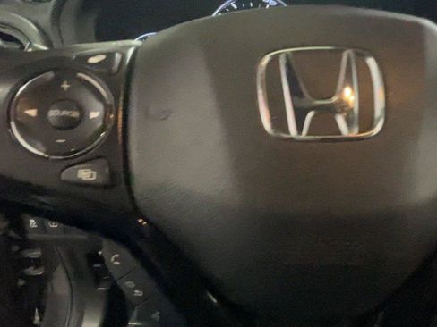 Used 2019 Honda HR-V Sport image 36
