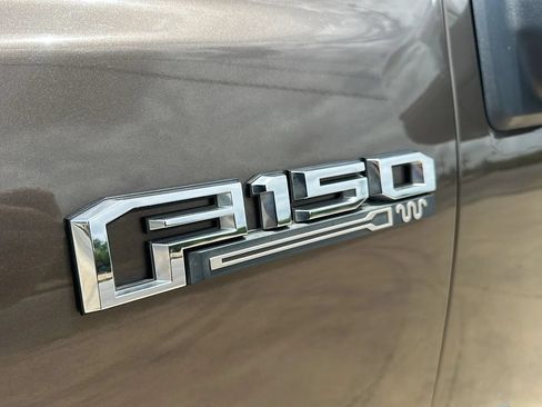 Used 2015 Ford F150 King Ranch w/ Equipment Group 601A Luxury AWD/4WD image 9