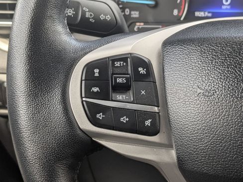 Used 2023 Ford Explorer XLT w/ Equipment Group 202A AWD/4WD image 11