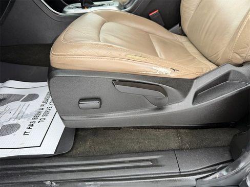 Used 2016 Chevrolet Colorado LT w/ LT Convenience Package image 13