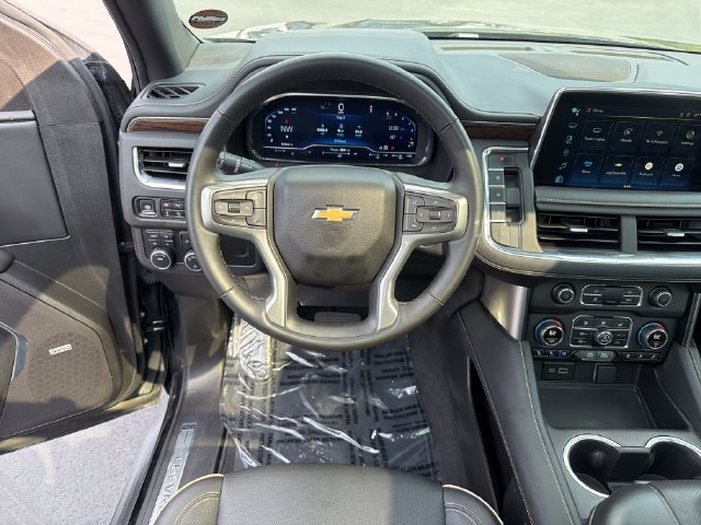 Used 2024 Chevrolet Tahoe Premier AWD/4WD image 15