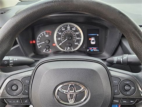 Used 2020 Toyota Corolla LE image 20