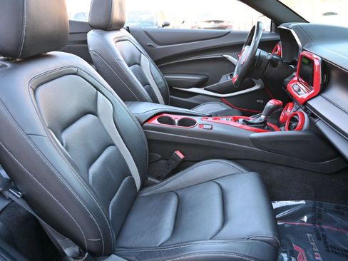 Used 2021 Chevrolet Camaro LT w/ RS Package image 20