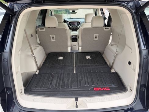 Used 2021 GMC Acadia Denali w/ Denali Ultimate Package AWD/4WD image 24