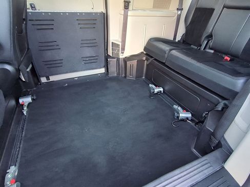 Used 2017 Dodge Grand Caravan SXT image 26