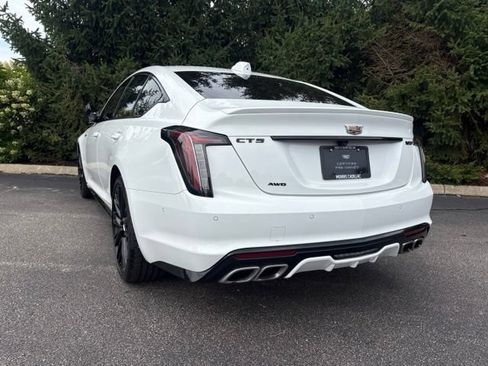 Used 2025 Cadillac CT5 V w/ Platinum Package AWD/4WD image 3