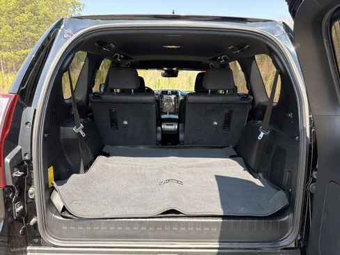 Used 2020 Lexus GX 460 Premium image 18