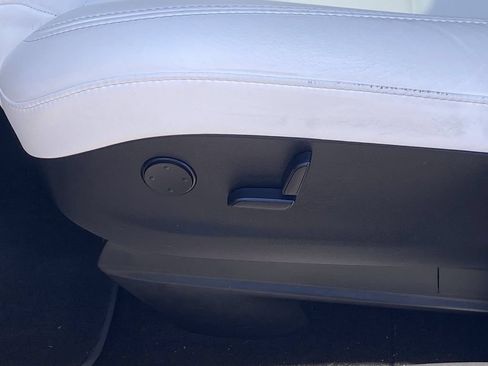 Used 2018 Tesla Model X 75D AWD/4WD image 17