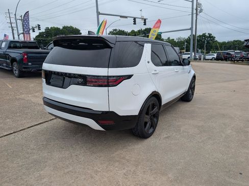 Used 2023 Land Rover Discovery HSE R-Dynamic AWD/4WD image 5