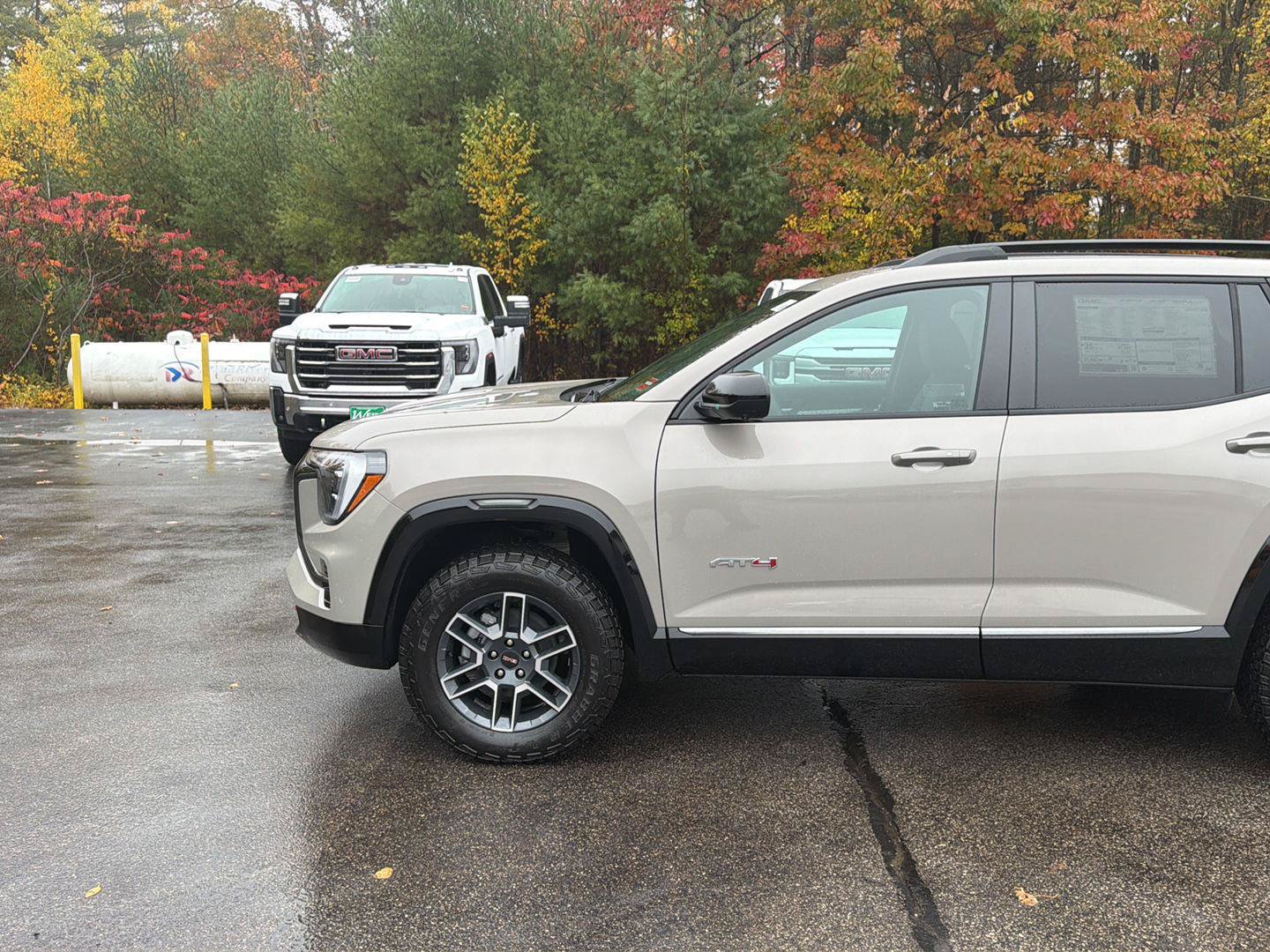 New 2027 GMC Terrain AT4 w/ Convenience Package III AWD/4WD image 17
