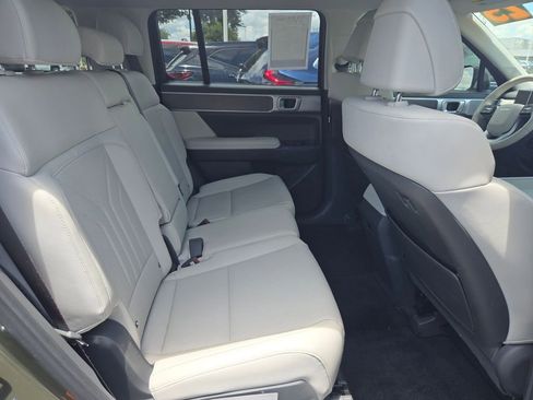 Used 2025 Hyundai Santa Fe SEL FWD image 23