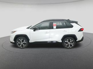 New 2025 Toyota RAV4 XSE AWD/4WD video 3