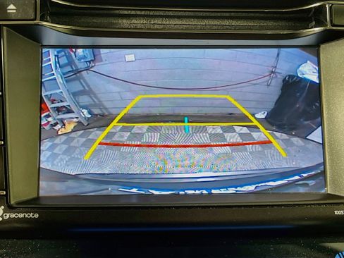 Used 2018 Toyota RAV4 XLE AWD/4WD image 28
