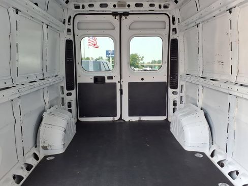 Used 2023 RAM ProMaster 2500 FWD image 15