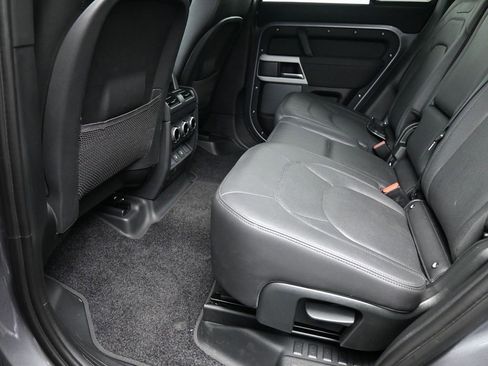 Used 2023 Land Rover Defender 110 S image 20