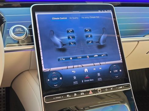 Used 2025 Mercedes-Benz S 580e 4MATIC Sedan image 32
