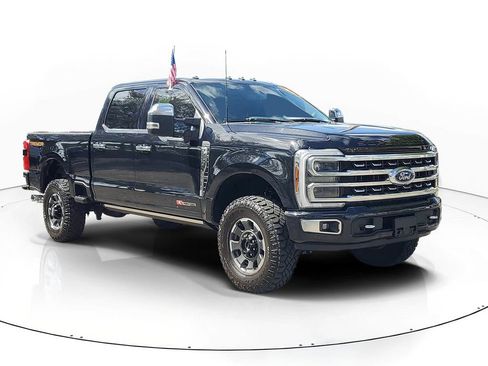 Used 2024 Ford F250 Platinum w/ Tremor Off-Road Package image 2