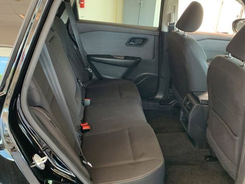 Used 2023 Nissan Rogue S AWD/4WD image 11