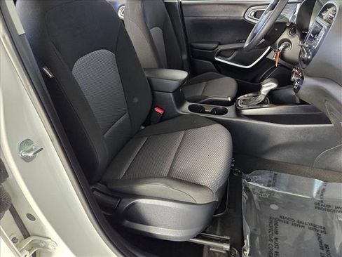 Used 2022 Kia Soul LX w/ Technology Package image 19