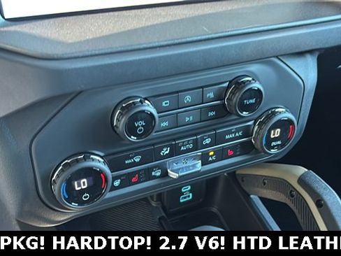 New 2025 Ford Bronco Badlands image 15