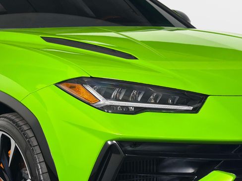 Used 2023 Lamborghini Urus S AWD/4WD image 23