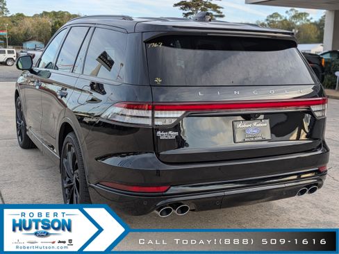 New 2026 Lincoln Aviator Reserve w/ Jet Appearance Package image 8