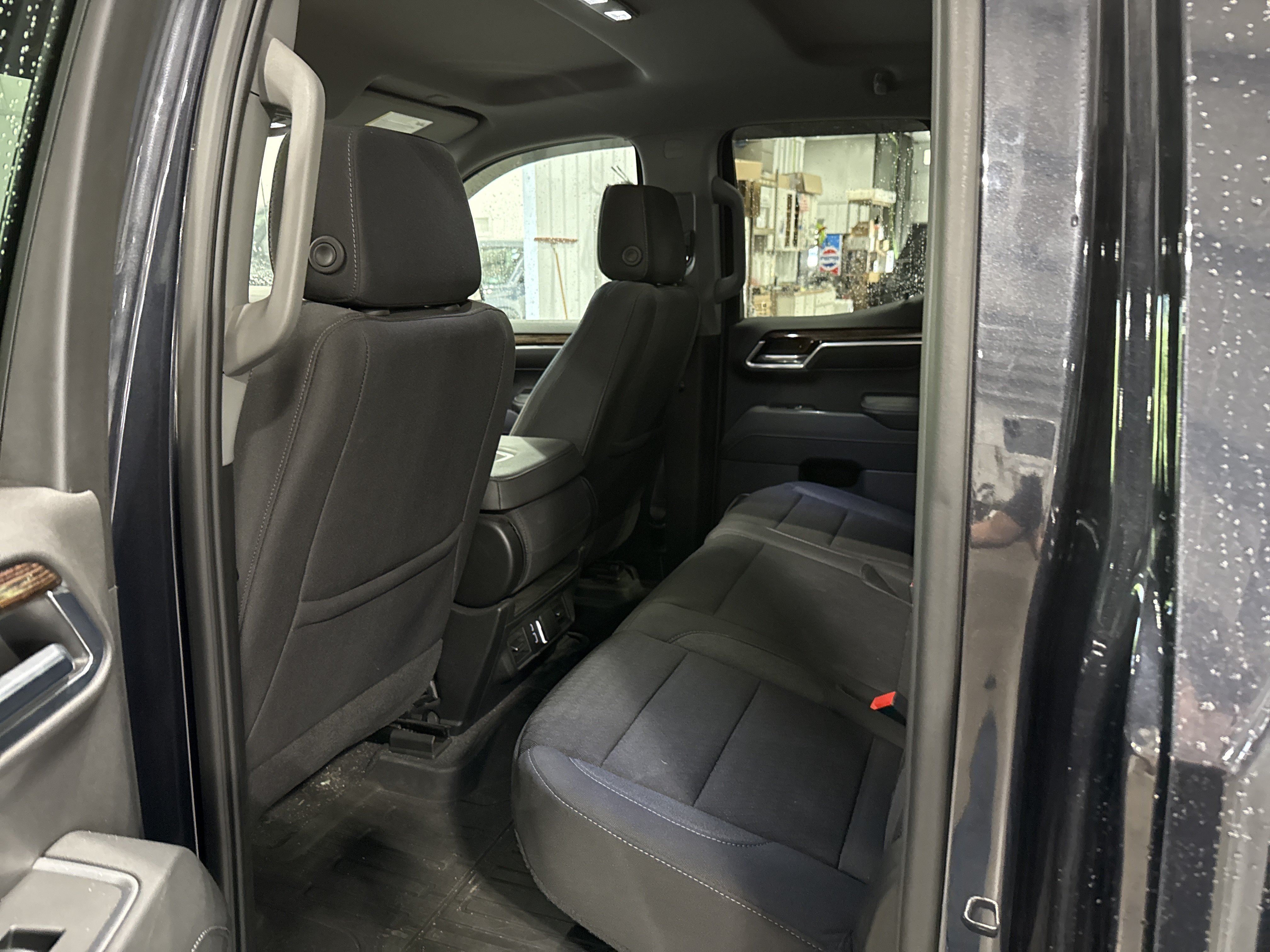 Used 2024 GMC Sierra 1500 SLE w/ Preferred Package AWD/4WD image 8