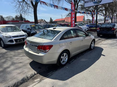 Used 2016 Chevrolet Cruze LT image 5