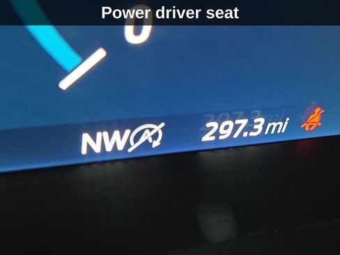 Used 2023 Ford F150 Lariat w/ Trailer Tow Package image 13