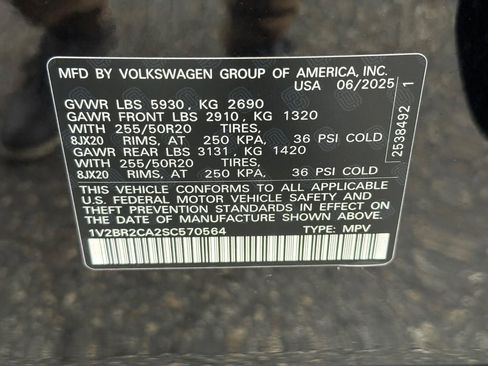 Certified 2025 Volkswagen Atlas SEL image 23