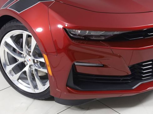 Used 2022 Chevrolet Camaro SS w/ Design Package 1 RWD image 19