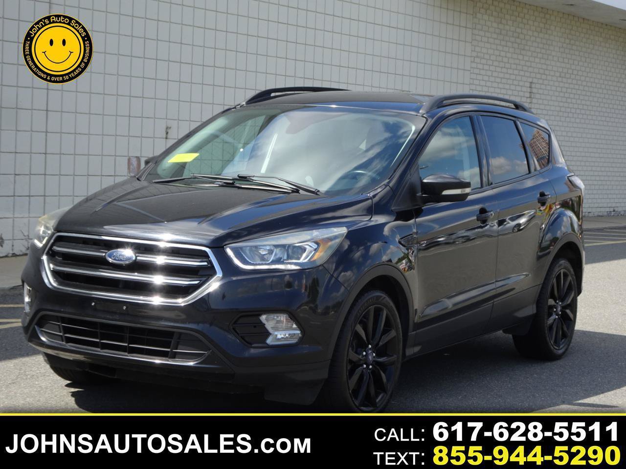 Used 2017 Ford Escape Titanium AWD/4WD image 1