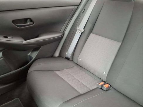 Used 2024 Nissan Sentra SV FWD image 17