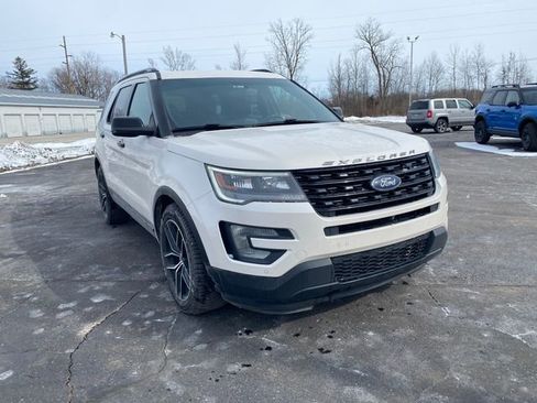 Used 2017 Ford Explorer Sport image 5