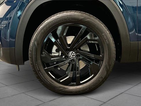 Used 2023 Volkswagen Atlas SE w/ Panoramic Sunroof Package image 10