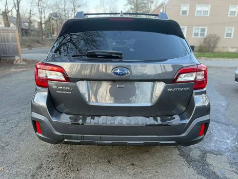 Used 2019 Subaru Outback 2.5i Premium image 5