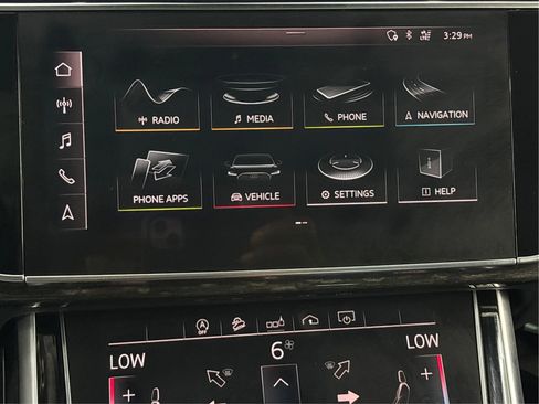 Used 2019 Audi Q8 Premium image 44