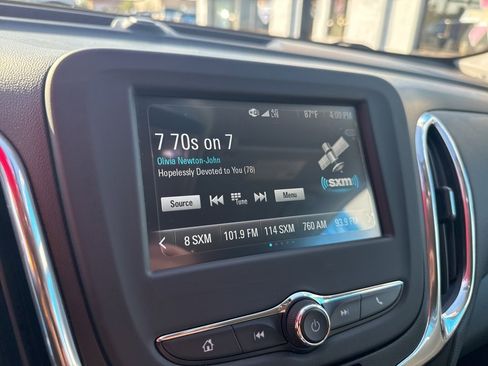 Used 2018 Chevrolet Equinox LT image 26