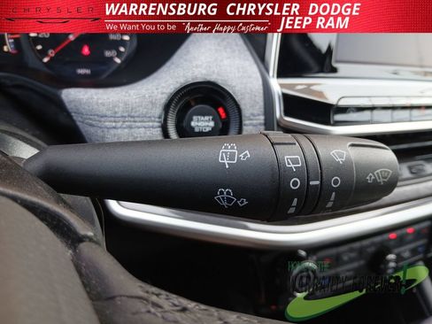 Used 2025 Jeep Compass Latitude w/ Convenience Group AWD/4WD image 20
