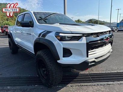 Used 2024 Chevrolet Colorado ZR2 w/ Technology Package