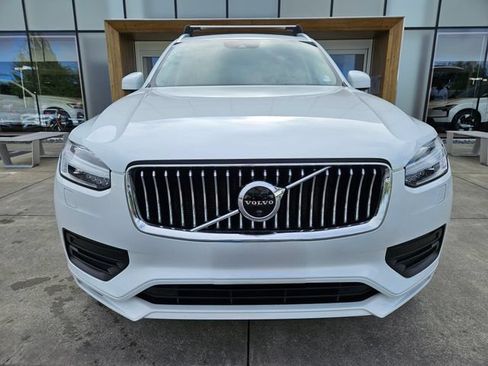 Used 2021 Volvo XC90 T6 Momentum w/ Advanced Package AWD/4WD image 2
