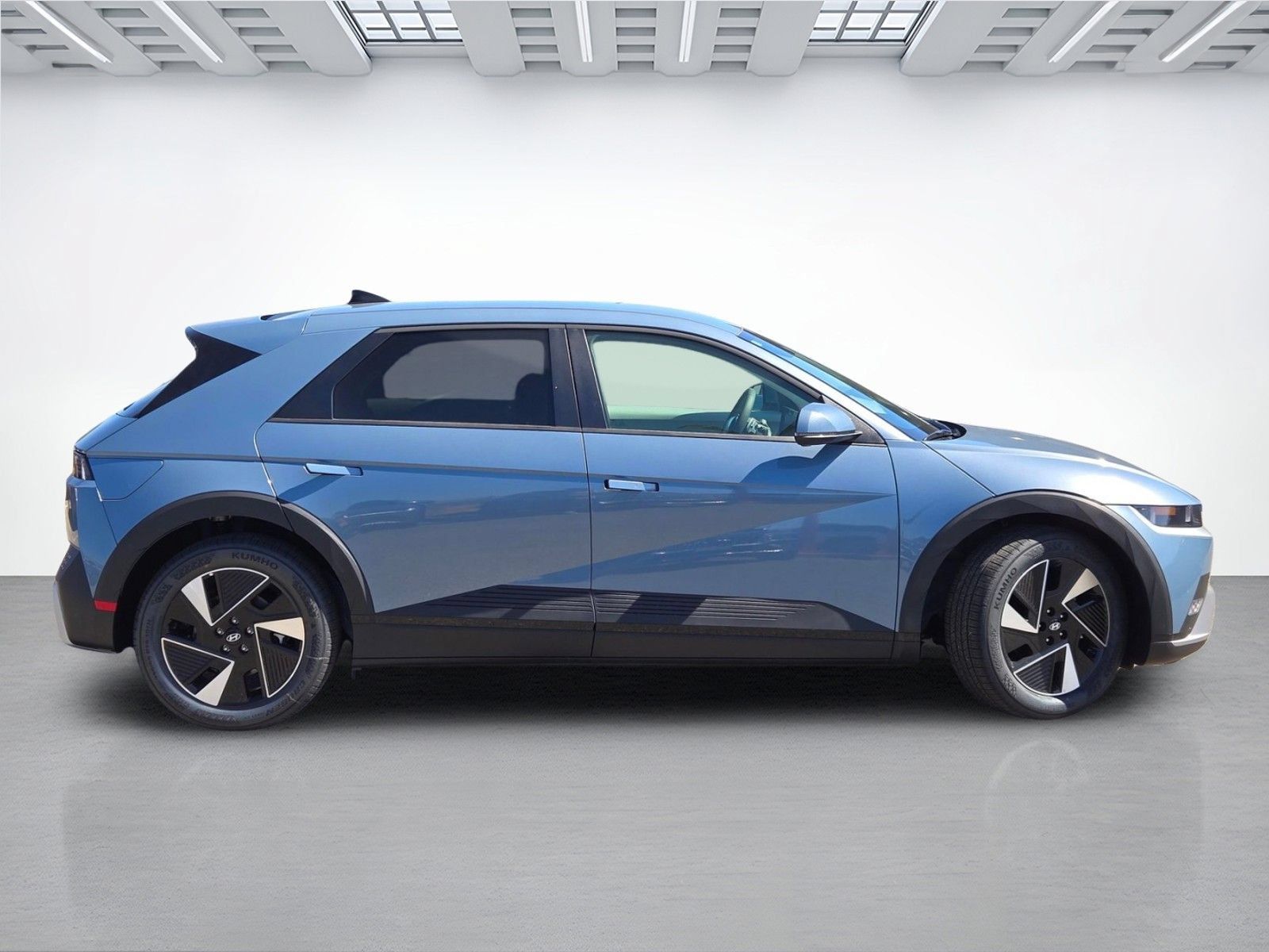 New 2026 Hyundai Ioniq 5 SE RWD image 3