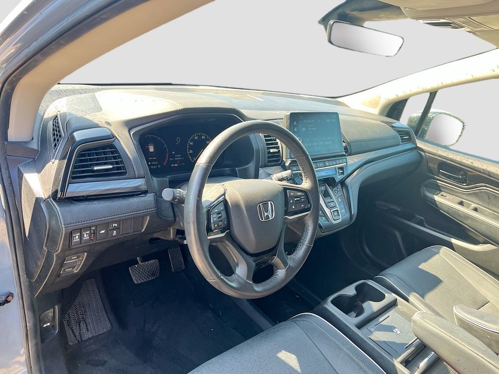 Used 2025 Honda Odyssey Elite image 9