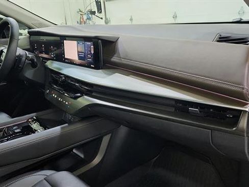 Certified 2025 Nissan Murano Platinum w/ Cargo Package image 29