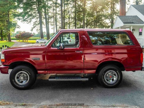 Used 1995 Ford Bronco XLT image 3