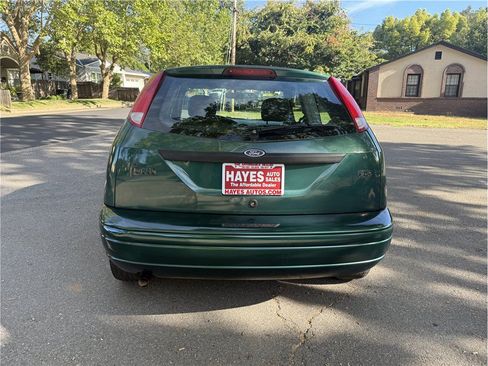 Used 2001 Ford Focus ZX3 Hatchback FWD image 4