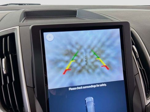 Used 2024 Ford Edge SEL w/ Convenience Package image 30